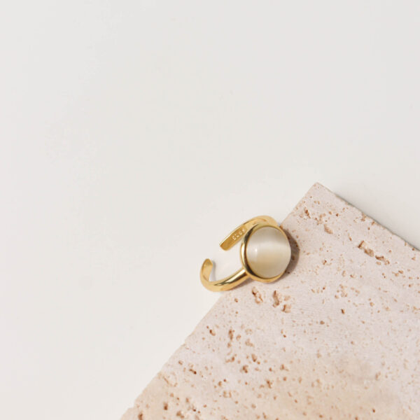 Chris April simple design 925 Sterling silver  gold plated Minimalist cat eye gemstone ring - Image 4