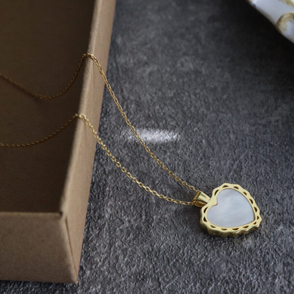 Chris April fashion in stock 925 Silver gold plated Micro-inlaid mother shell heart shape pendant necklace - Image 4