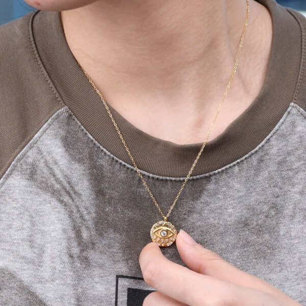 Chris April Low MOQ 316L stainless steel PVD gold plating bumpy texture zircon eye coin pendent necklace - Image 3