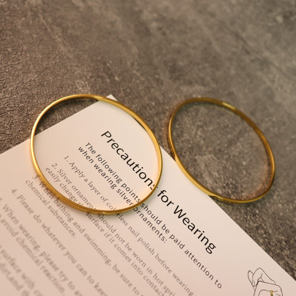 Chris April in stock fashion design 316L Stainless Steel PVD gold plated women glossy bangle bracelet - Image 5