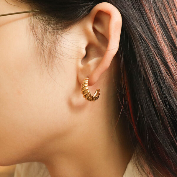 Chris April fashion jewellery 316L stainless steel pvd gold plated non-tarnish little croissant earrings - Image 5