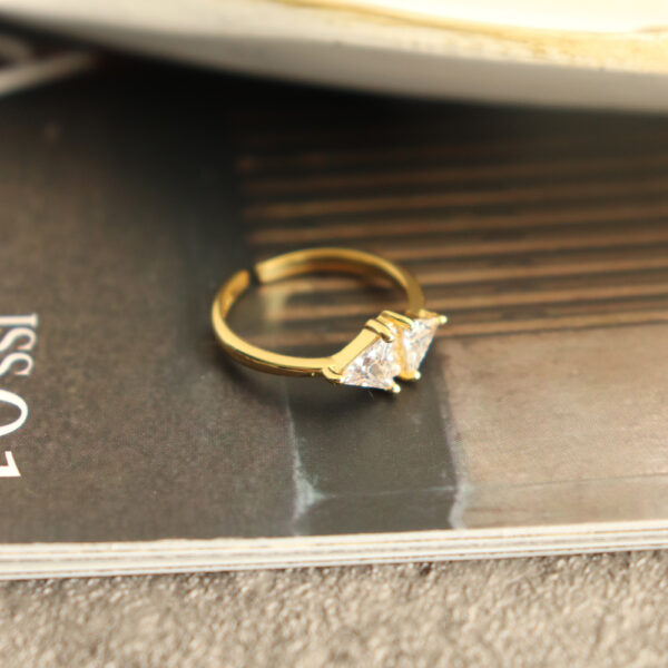 Chris April Fashionable 925 sterling silver gold plated Minimalist Triangular Zircon ring - Image 3