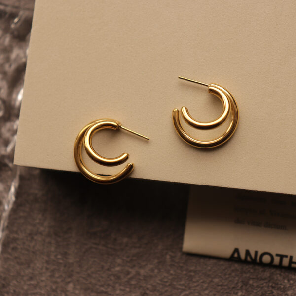 Chris April fashion Jewelry 316L stainless steel PVD gold plated Moon three-dimensional hollow three-coil earrings - Image 4