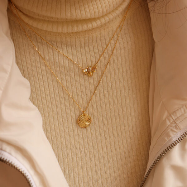 Chris April in stock 925 sterling silver 18k gold plated bee and hive chain layered necklace set - Image 3