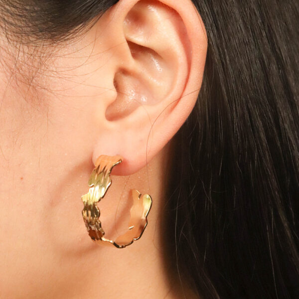 Chris April fashion jewelry 316L stainless steel pvd gold plated non-tarnish foil bumpy texture hoop earrings - Image 3