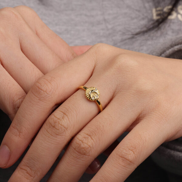 Chris April in stock 925 sterling silver minimalist resizable  moon zircon signet ring - Image 6