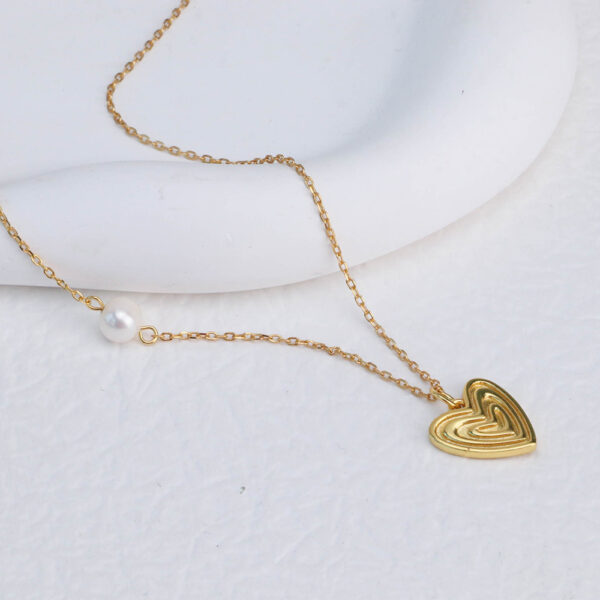 Chris April in stock 925 sterling silver gold plated freshwater pearls minimal heart pendant charm necklaces - Image 4