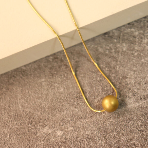 Chris April fashion Jewelry In stock 316L stainless steel simple PVD gold plated luncky ball pendant necklace - Image 4