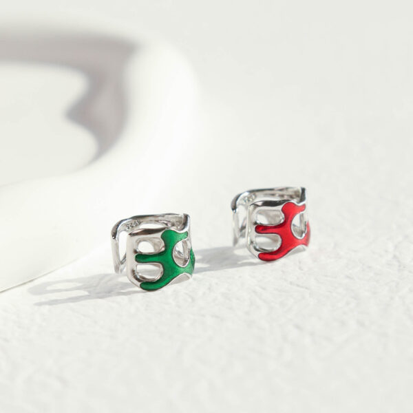 Chris April in stock 925 sterling silver minimalist organic shape green and red enamel ear cuff earrings - Image 4