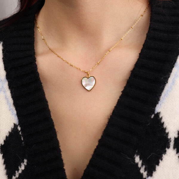 Chris April 316L stainless steel mother of pearl shell heart pendant satellite chain necklace - Image 4