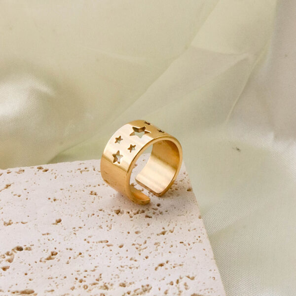 Chris April in stock fashion jewelry PVD gold plated 316L stainless steel minimalist Hollowed out star band ring - Image 4