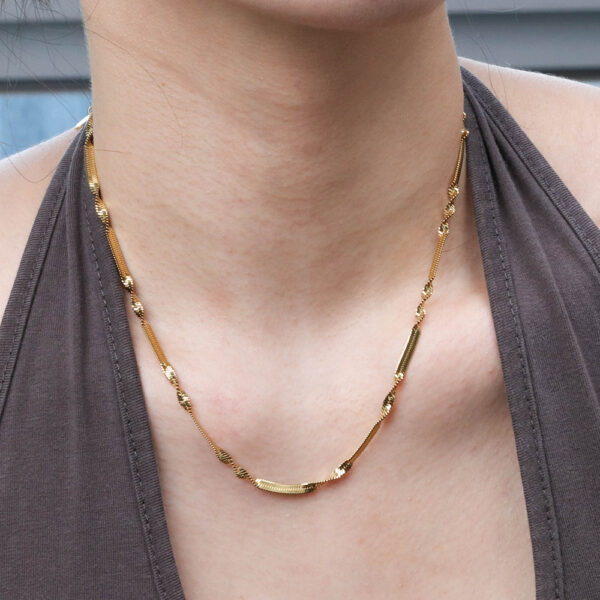 Chris April stackable jewelry 316L stainless steel PVD gold plated herringbone chain twisting thin necklace - Image 3