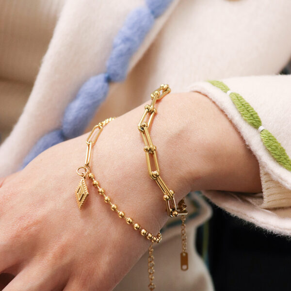 Chris April in stock 316L stainless steel simple PVD gold plated U-shaped horseshoe buckle stitching bracelet - Image 5