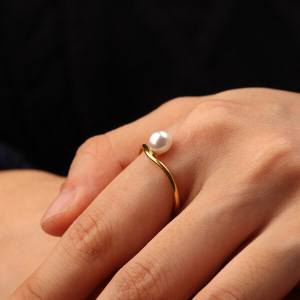 Chris April 316L stainless steel PVD gold plated fashion jewelry imitation pearl V shape  rings - Image 3