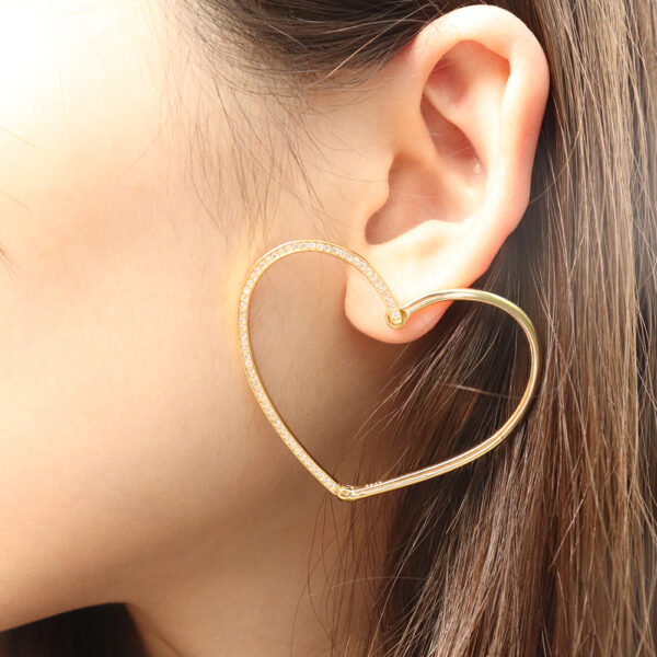 Chris April In Stock 925 sterling silver gold plated Minimalist Simple design large heart shaped earrings - Image 5