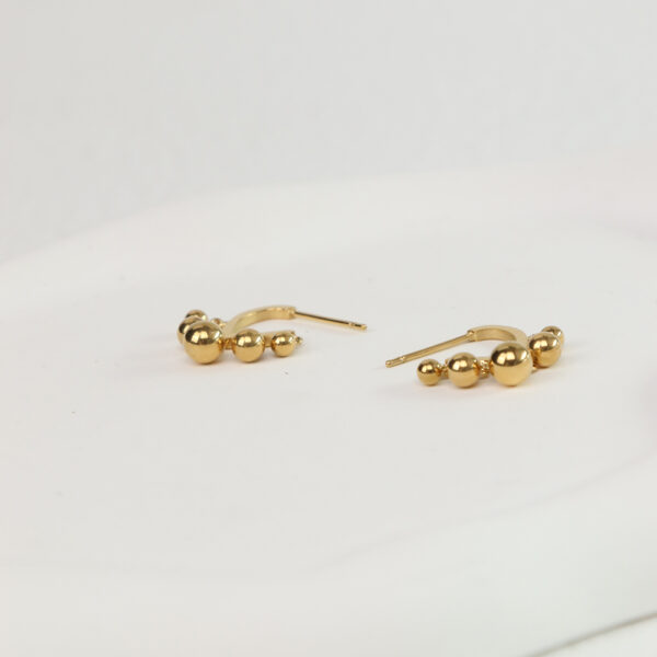 Chris April in stock 316L Stainless Steel PVD gold plating vintage beads V-shape hoops earrings - Image 4