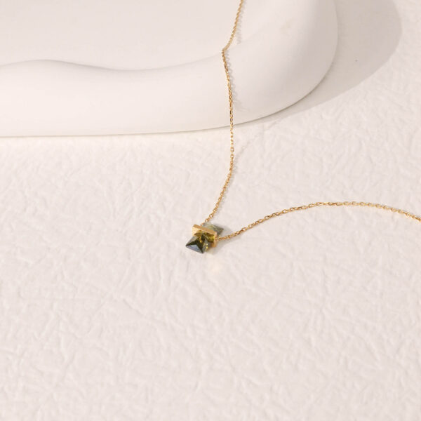 Chris April in stock 316L stainless steel PVD gold plating square gemstone charm synthetic olivine necklace - Image 4