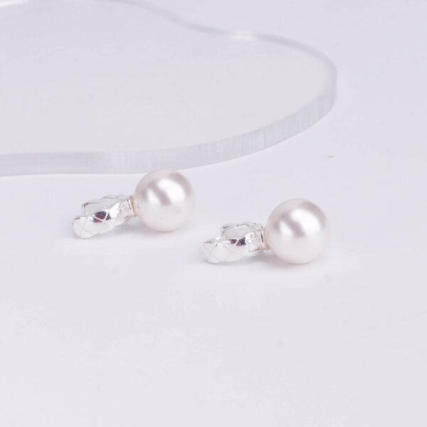 Chris April fine jewelry 18k gold plated 925 sterling silver minimalist huggies drop 12mm shell pearl earrings - Image 4