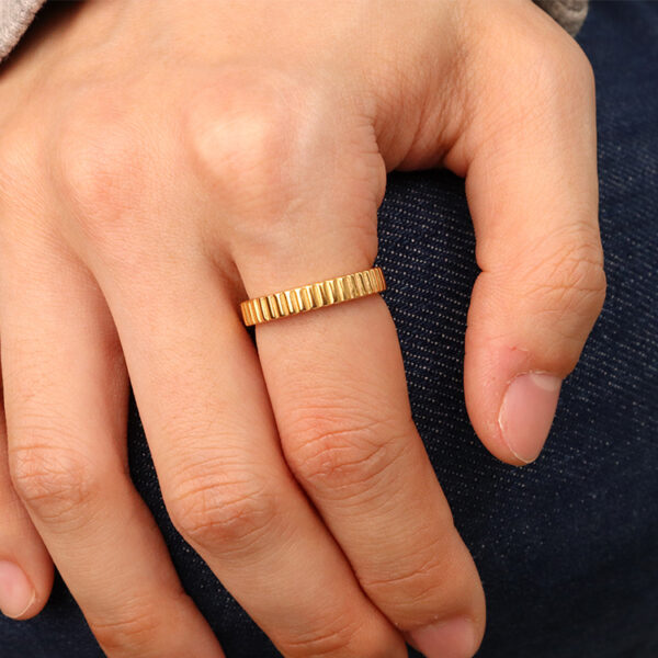 Chris April 316L stainless steel PVD gold plating gear stripe wavy knuckle ring - Image 5