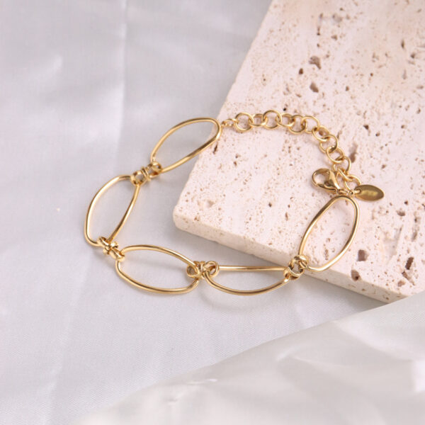 Chris April in stock fashion design 316L stainless steel simple PVD gold plated OVAL link chain bracelet - Image 4