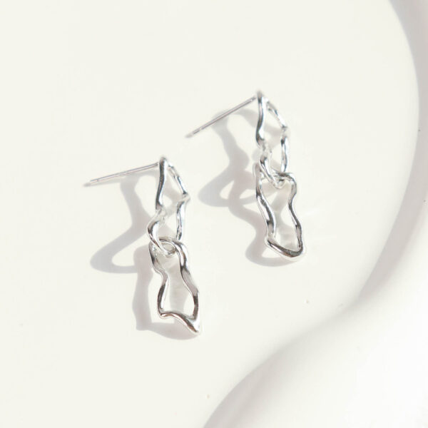 Chris April fine jewelry 925 sterling silver vintage long drop organic shape dangling hoop earrings - Image 4