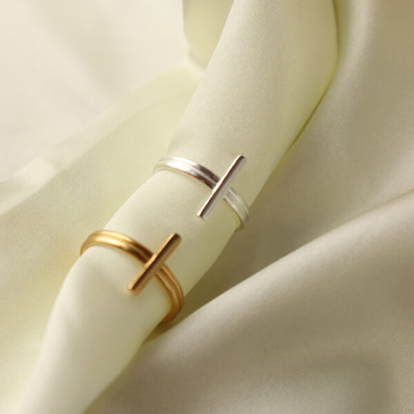 Chris April fashion in stock 925 silver 18k gold plated minimalist cross signet ring - Image 3