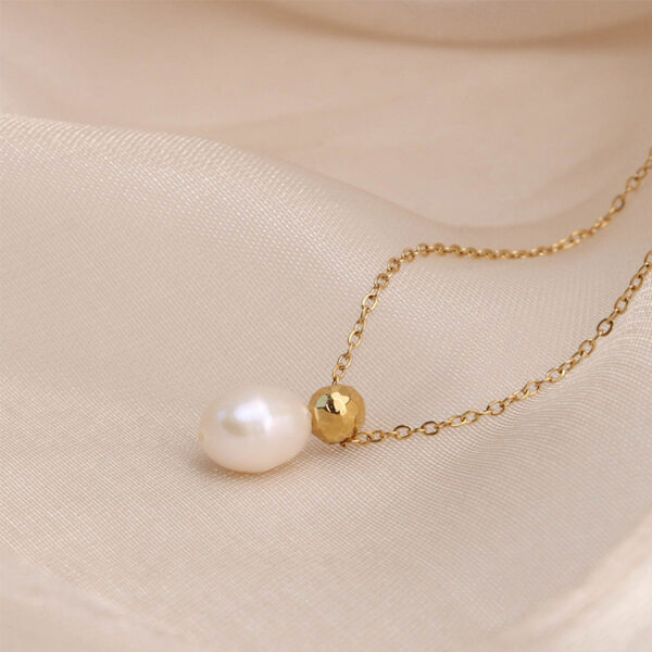 Chris April 316L stainless steel PVD gold plating natural freshwater pearl perfume bottle shape necklace - Image 5