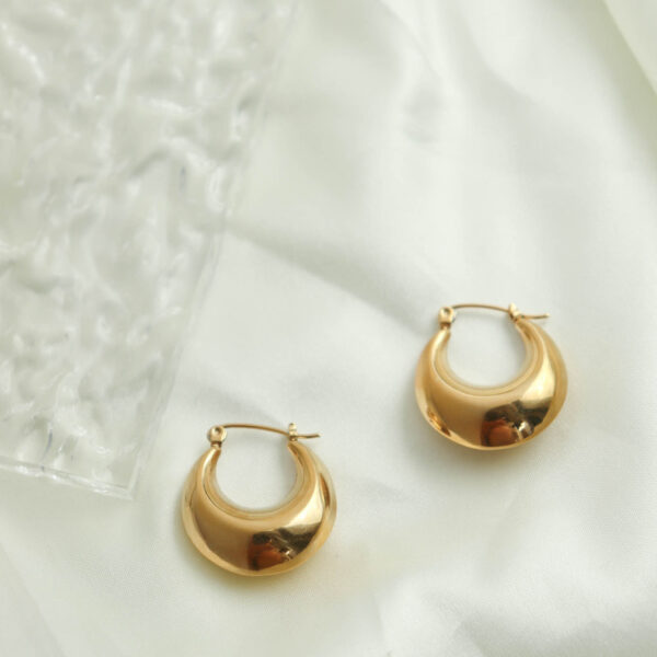 Chris April in stock 316L Stainless Steel PVD gold plated minimalist hollow hoop earring - Image 4