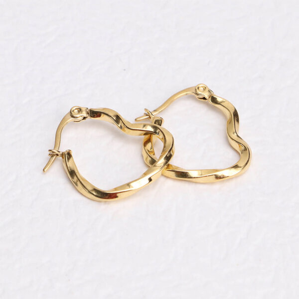 Chris April 316L stainless steel PVD plated heart shape twisting hoops earrings - Image 4