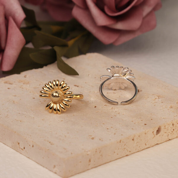 Chris April in stock 925 sterling silver 18k  gold plated daisy flower ring for girls - Image 5