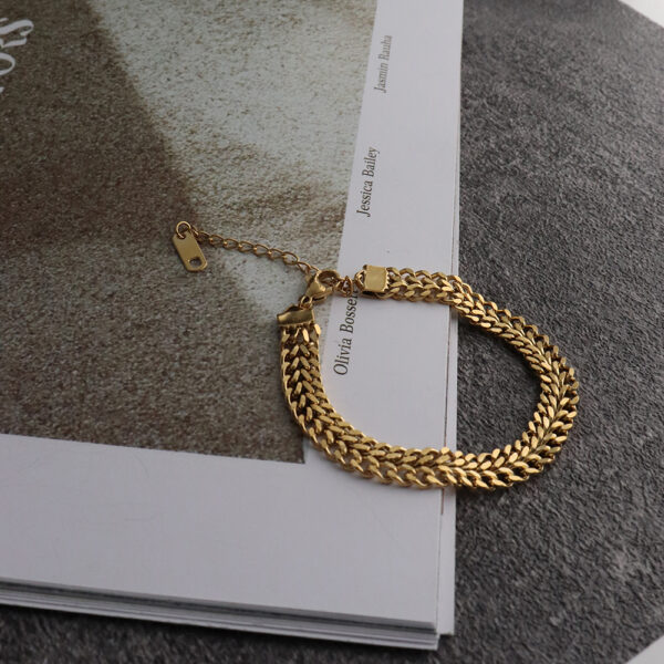 Chris April fashion design 316L stainless steel simple PVD gold plated personalized Modern chain bracelet - Image 4