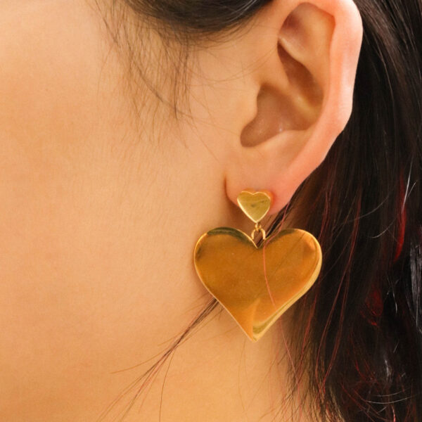 Chris April in stock fashion jewelry 316L Stainless Steel PVD gold plated romantic hearts dangling earring - Image 3