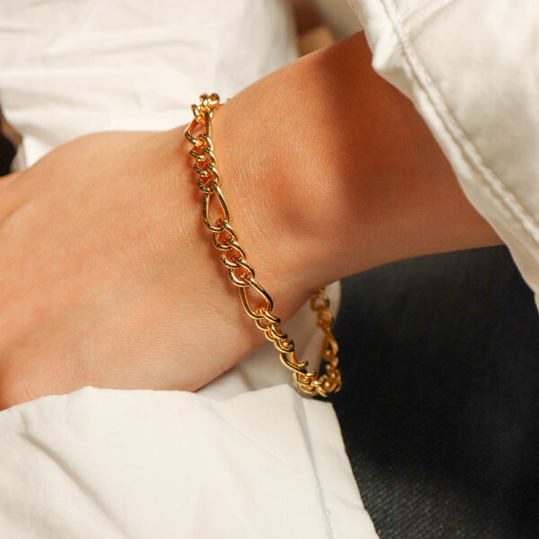 Chris April In stock 925 sterling silver simple gold plated figaro chain bracelet for women - Image 3