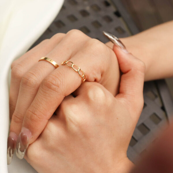 Chris April in stock fashion jewelry 316L stainless steel PVD gold plated linked chain shape ring - Image 3