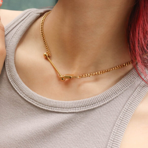 Chris April in stock fashion PVD gold plated 316L stainless steel lock and balance bar pendant Necklace - Image 3