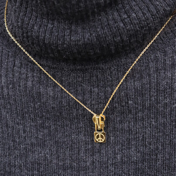 Chris April simple 925 sterling silver gold plated  personalized peace sign zipper pull necklace - Image 3