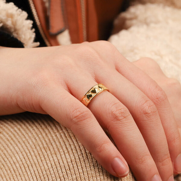 Chris April fashionable gold plated 925 sterling silver bumpy texture hearts band finger ring - Image 5