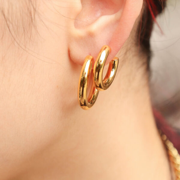 Chris April in stock 316L Stainless Steel PVD gold plated minimalist hiphop hoop earring - Image 5