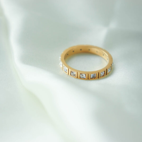 Chris April in stock 316L stainless steel minimalist PVD gold plated fully-jewelled zircon ring - Image 4