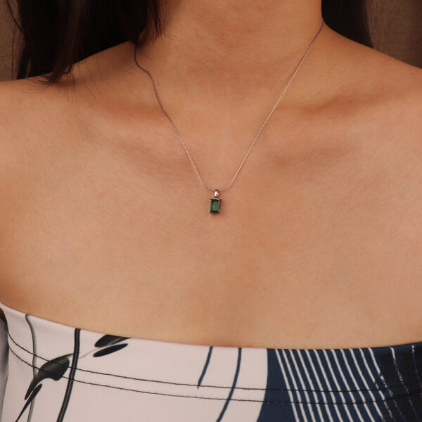 Chris April in stock fashion jewelry PVD gold plated 316L stainless steel emerald zircon pendant necklace with bamboo thin chain - Image 4