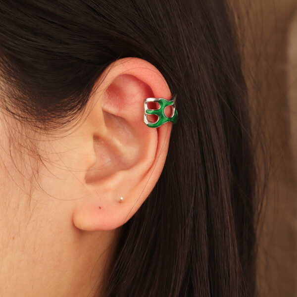 Chris April in stock 925 sterling silver minimalist organic shape green and red enamel ear cuff earrings - Image 3