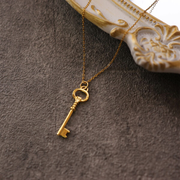 Chris April In stock 925 Sterling silver 18K gold plated key design pendant necklaces - Image 5