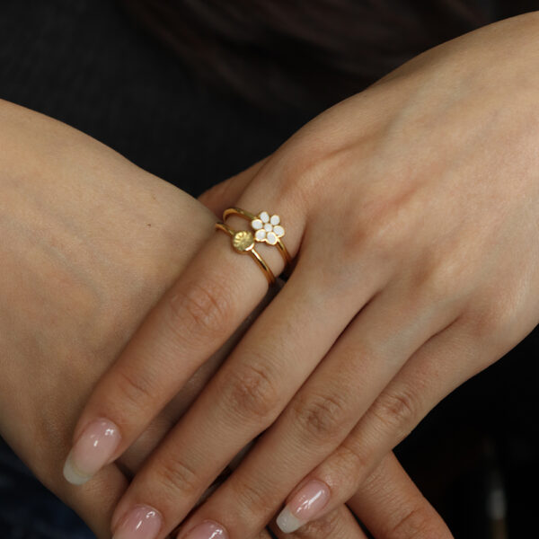 Chris April in stock 925 sterling silver 18k gold plated enameled design cute flower signet rings - Image 4