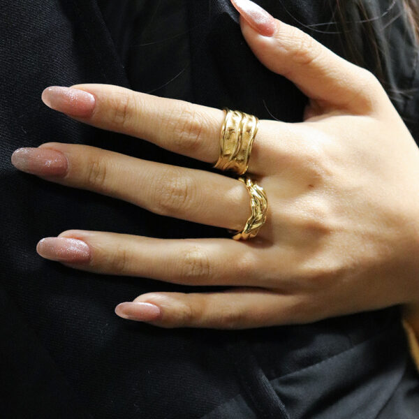 Chris April In stock fashion jewelry 316L stainless steel PVD gold plated retro irregular luxury finger rings for women - Image 3