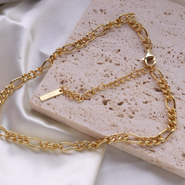 Chris April in stock 18K gold plated fashion design Figaro silver chain 925 necklace for women - Image 4