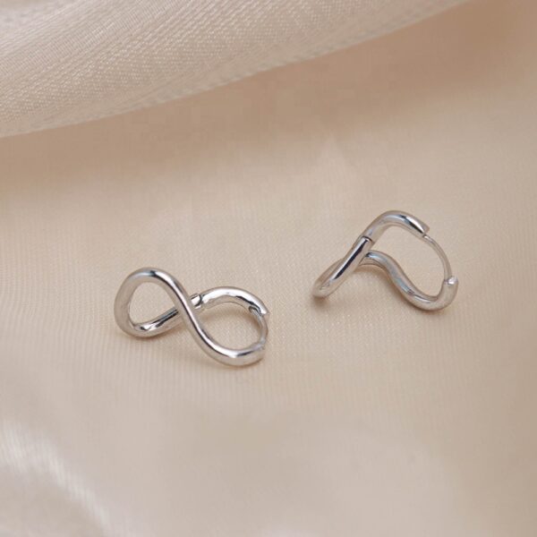 Chris April 925 sterling silver 18k gold plated chunky twist huggie hoop earrings - Image 4