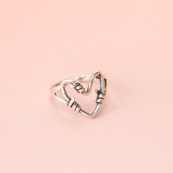 Chris April silver plated 925 sterling silver knots heart hollow out ring - Image 4