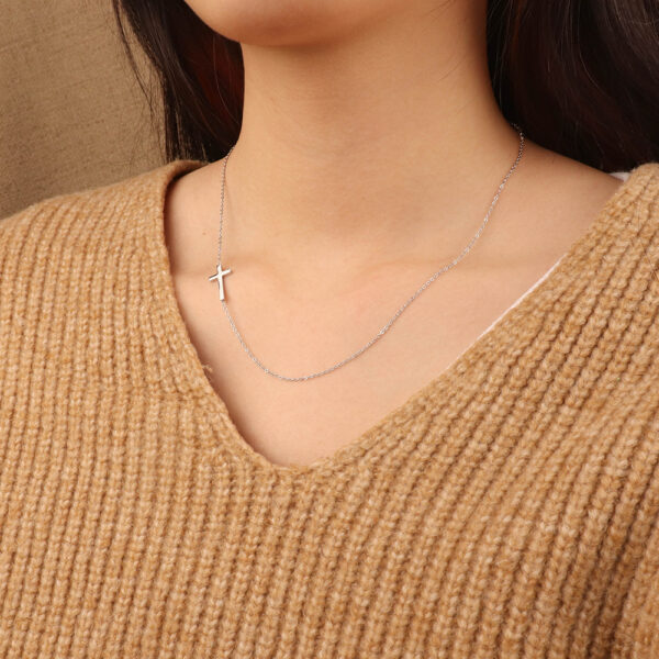 Chris April in Stock 316L stainless steel PVD plated simple cross choker - Image 3