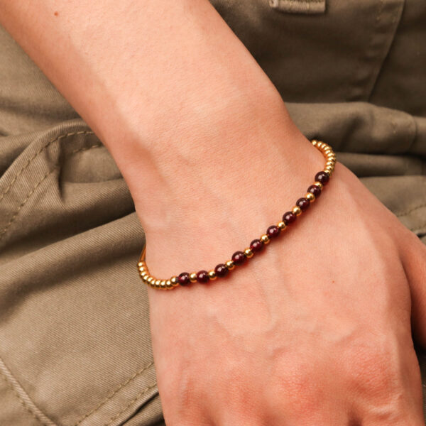 Chris April trendy jewelry 316L stainless steel 18k PVD gold plated garnet natural gem elcastic string bracelet - Image 3