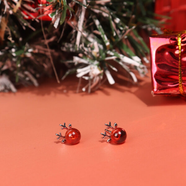 Chris April fine jewelry 925 sterling silver christmas reindeer garnet stone stud earrings - Image 4